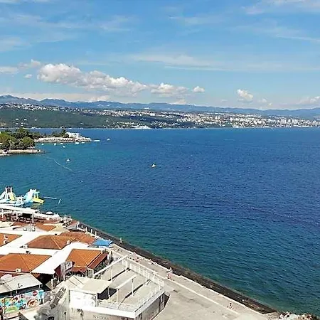 With Seaview 3* Opatija